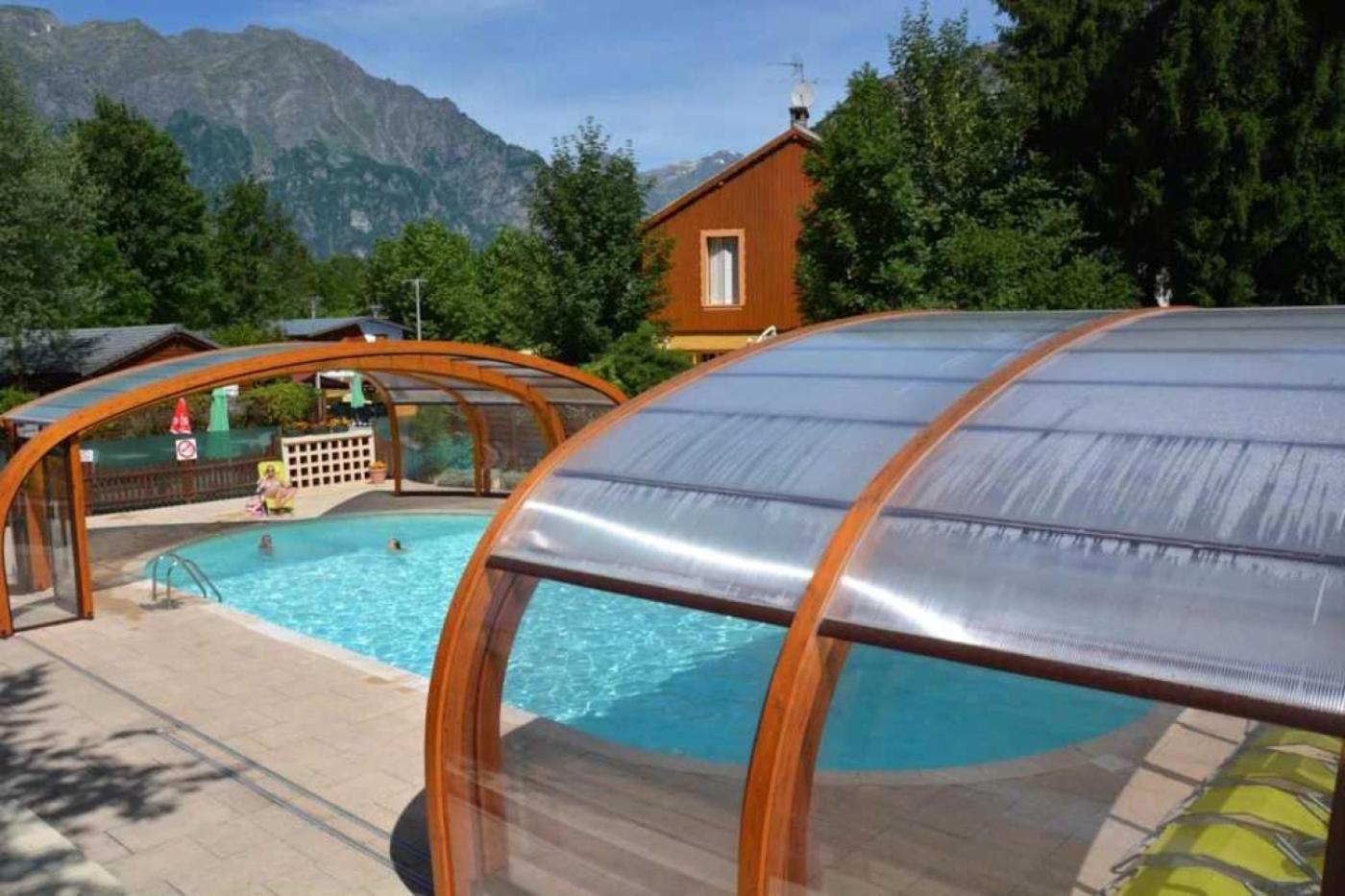 Camping 5 Etoiles - Piscine - Eeceff Le Bourg-dʼOisans المظهر الخارجي الصورة