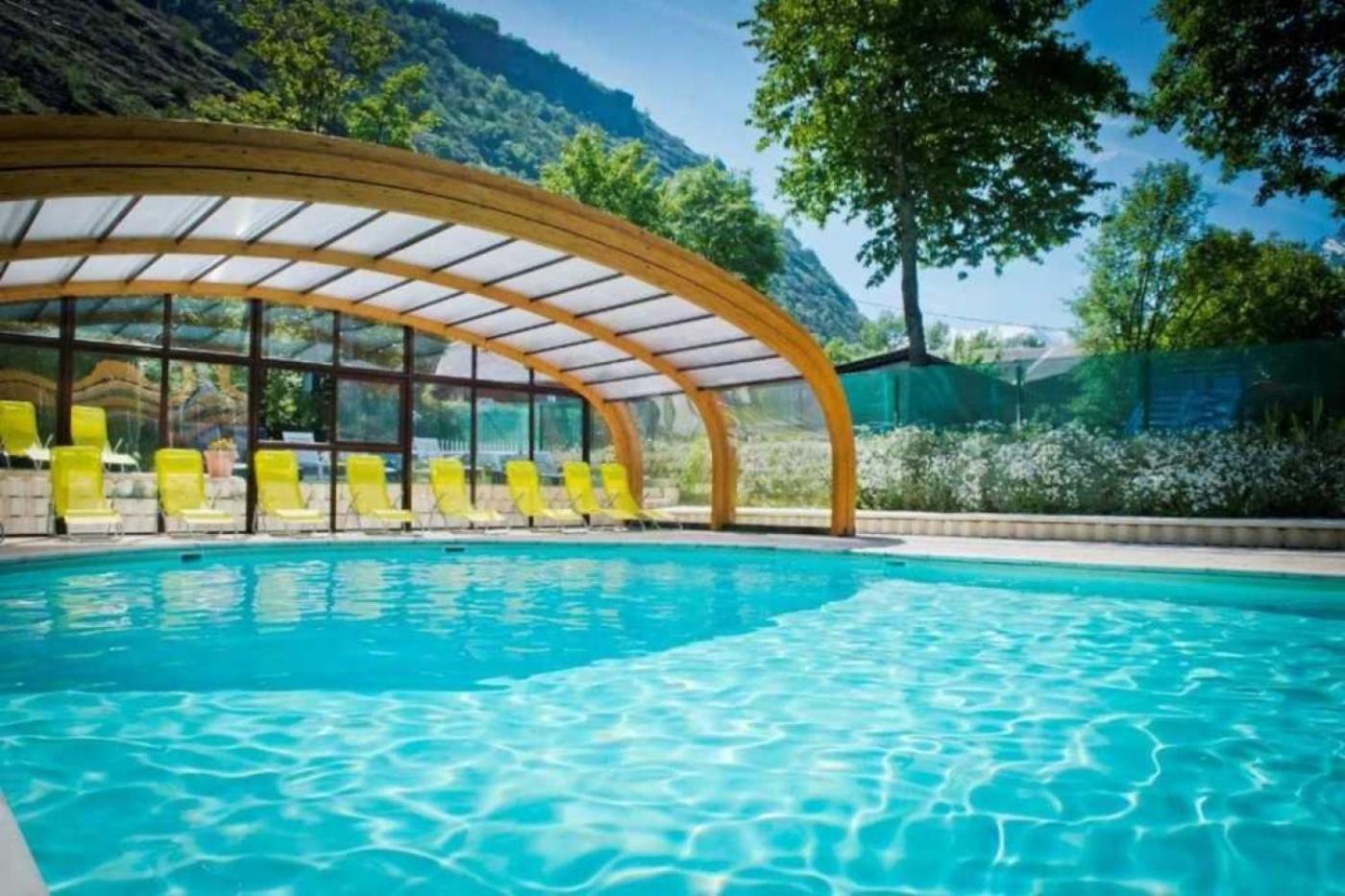 Camping 5 Etoiles - Piscine - Eeceff Le Bourg-dʼOisans المظهر الخارجي الصورة